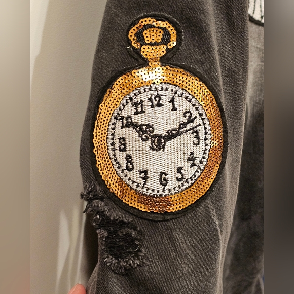 NWT-COTE DE NUITS "Alice in Wonderland/Mad Hatter" Themed  Denim Jean Jacket XL - Picture 16 of 16